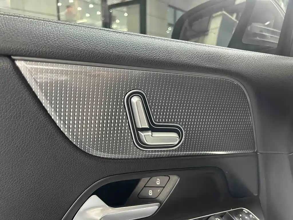 Mercedes-Benz GLA — фото 21