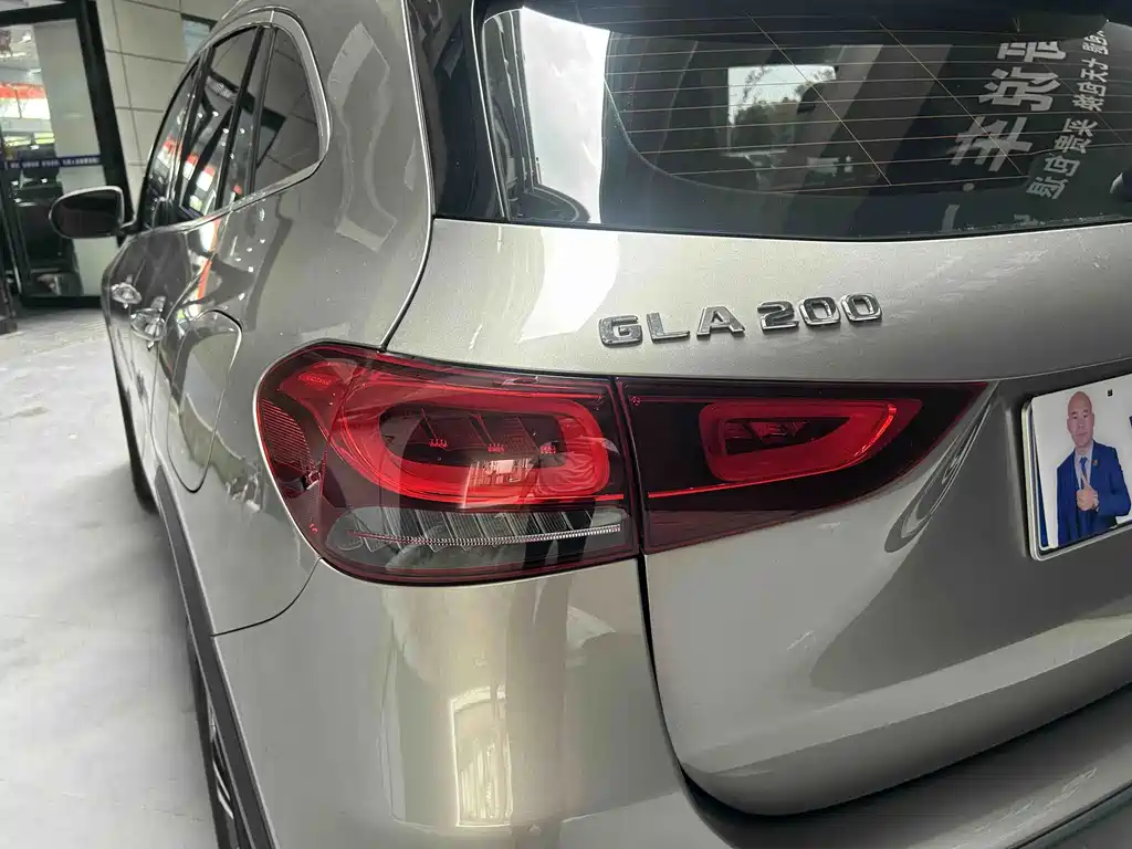 Mercedes-Benz GLA — фото 9