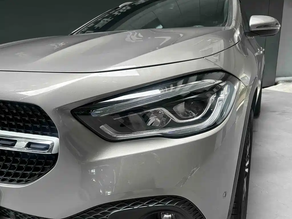 Mercedes-Benz GLA — фото 10
