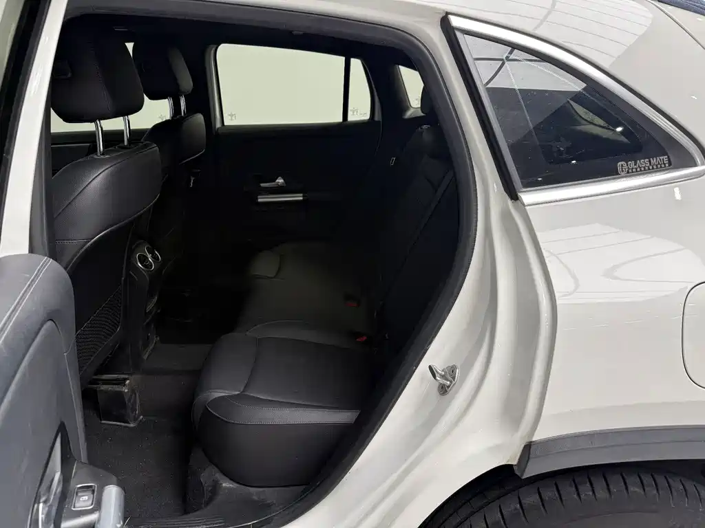 Mercedes-Benz GLA — фото 15