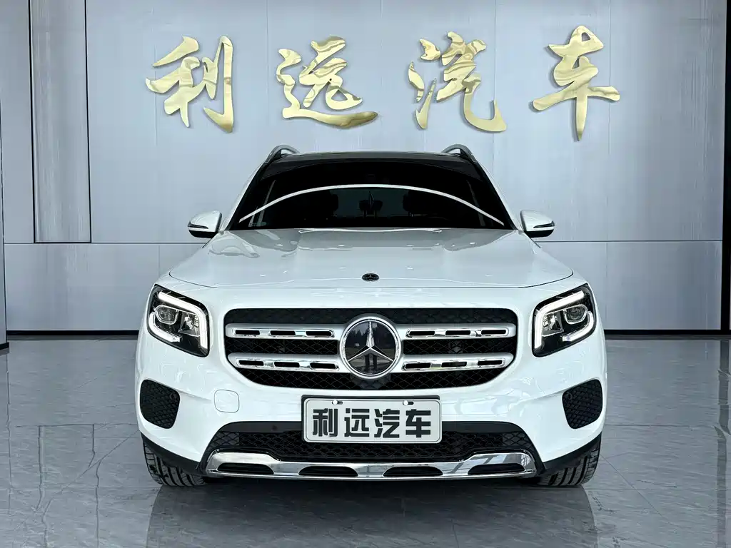 Mercedes-Benz GLB — фото 2