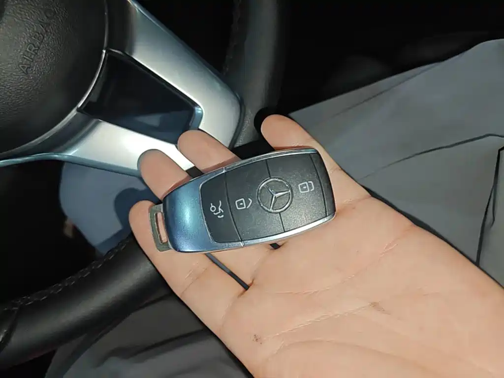 Mercedes-Benz C-Class — фото 9
