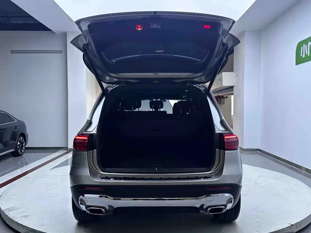 Mercedes-Benz GLB — фото 18