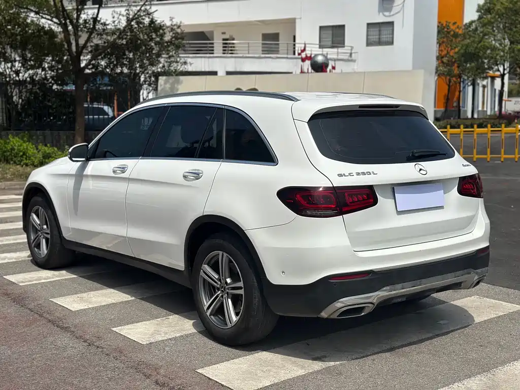 Mercedes-Benz GLC — фото 6