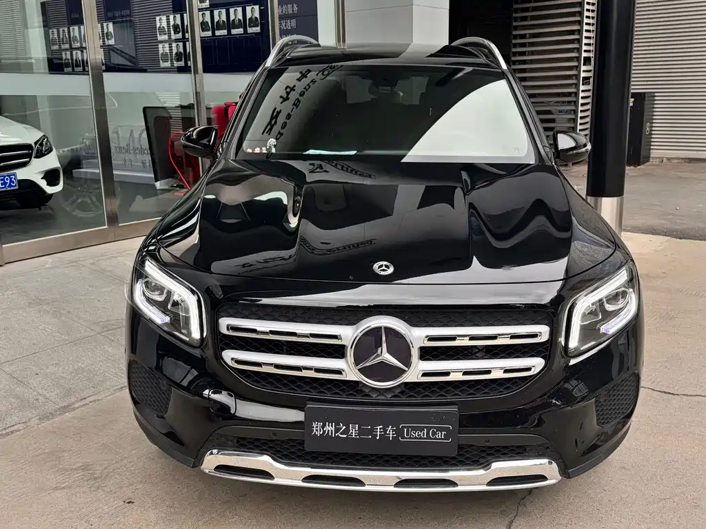 Mercedes-Benz GLB — фото 3