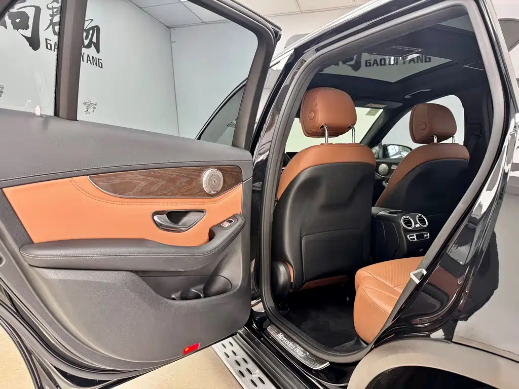 Mercedes-Benz GLC — фото 10