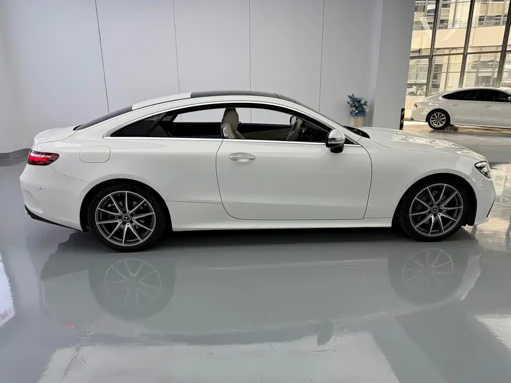 Mercedes-Benz E-Class (Import) — фото 14