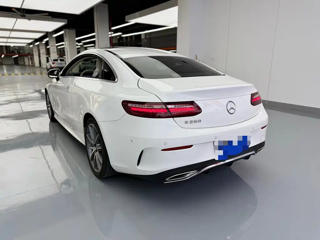 Mercedes-Benz E-Class (Import) — фото 17
