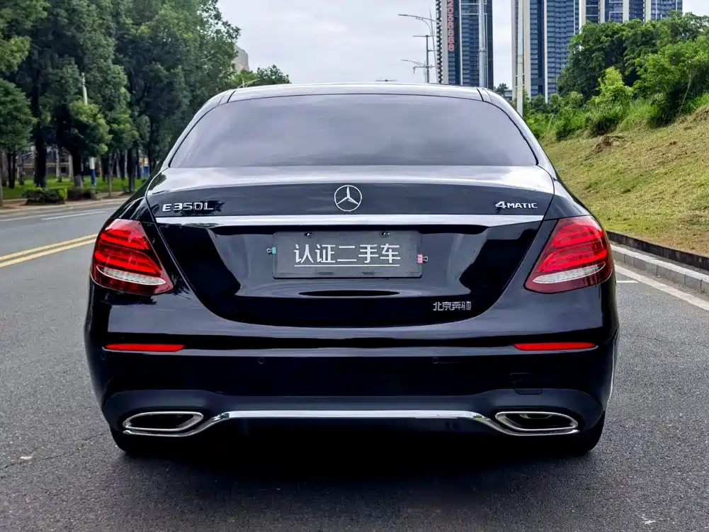 Mercedes-Benz E-Class — фото 6