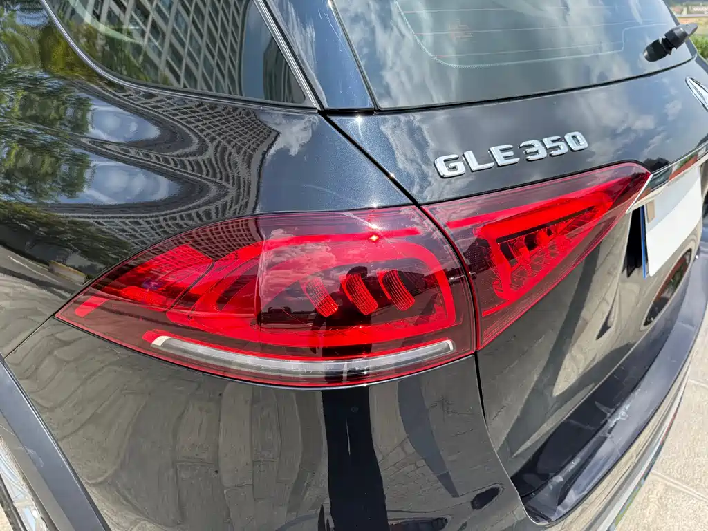 Mercedes-Benz GLE (Import) — фото 40