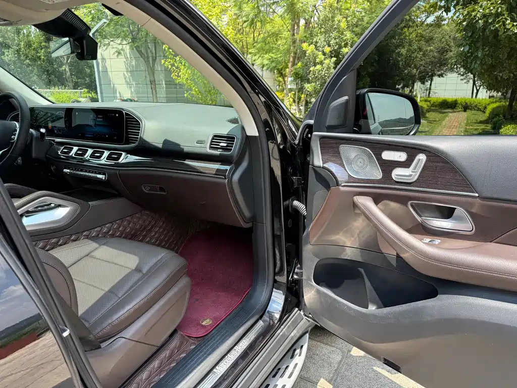 Mercedes-Benz GLE (Import) — фото 47