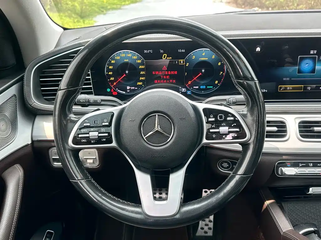 Mercedes-Benz GLE (Import) — фото 9