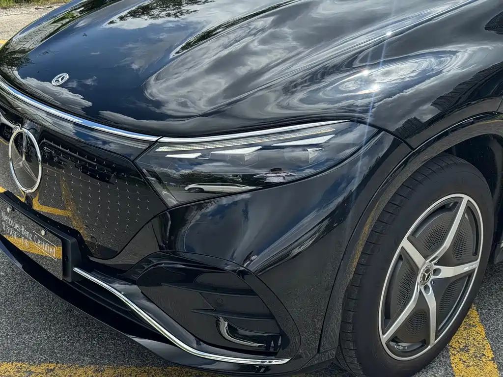 Mercedes-Benz EQS SUV — фото 5
