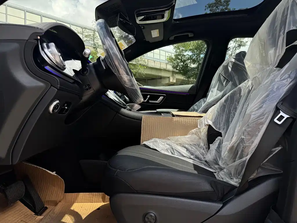 Mercedes-Benz EQS SUV — фото 9