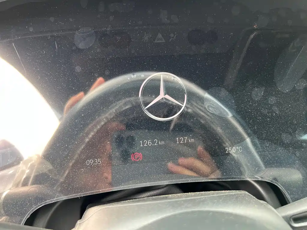 Mercedes-Benz EQS SUV — фото 9
