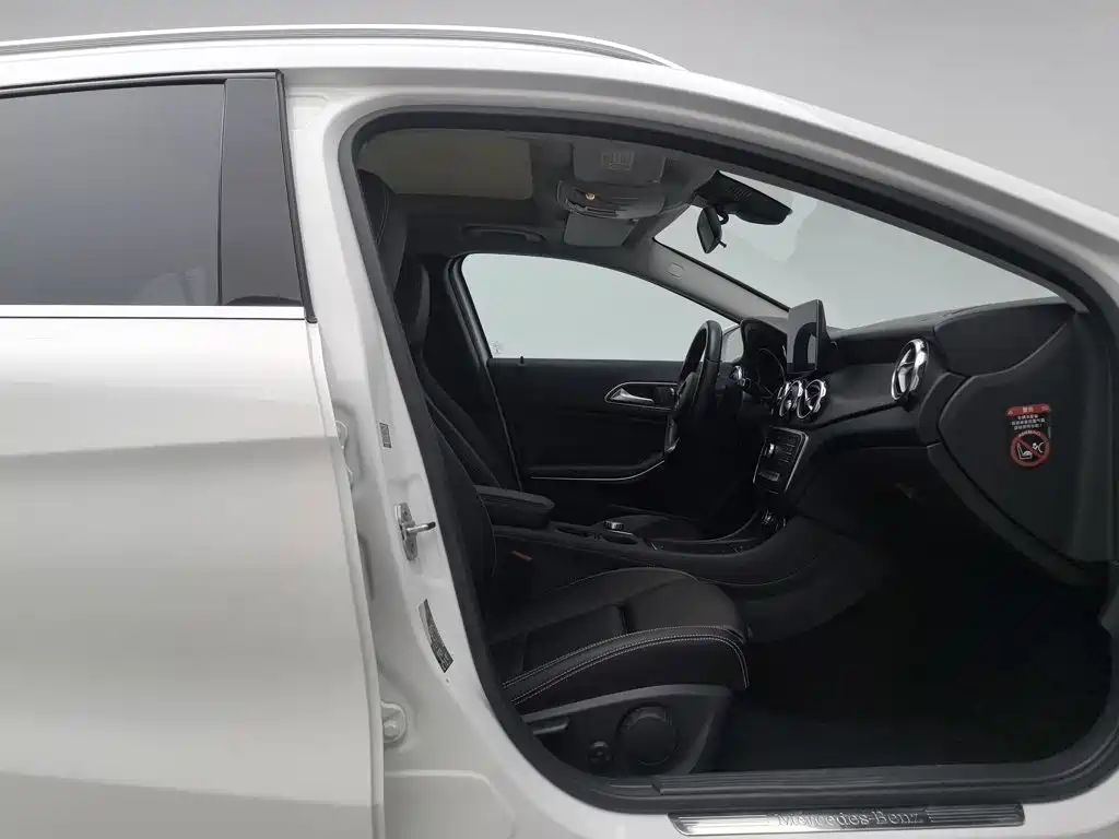 Mercedes-Benz GLA — фото 23