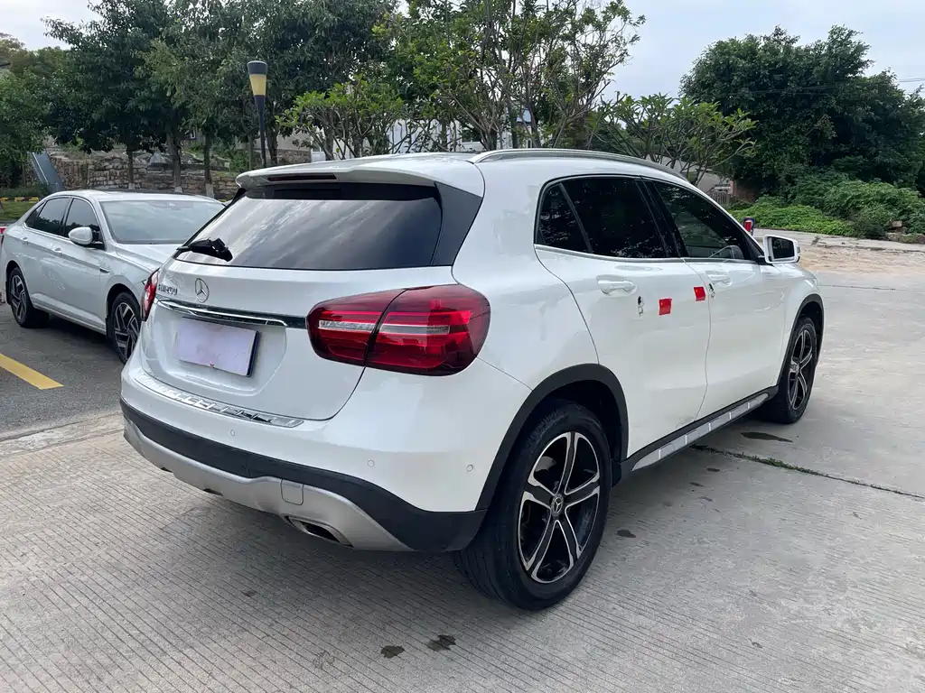 Mercedes-Benz GLA — фото 4