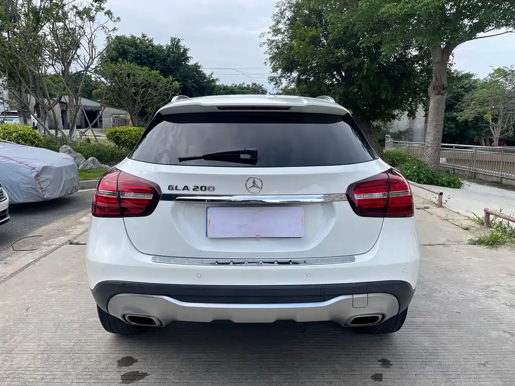 Mercedes-Benz GLA — фото 6