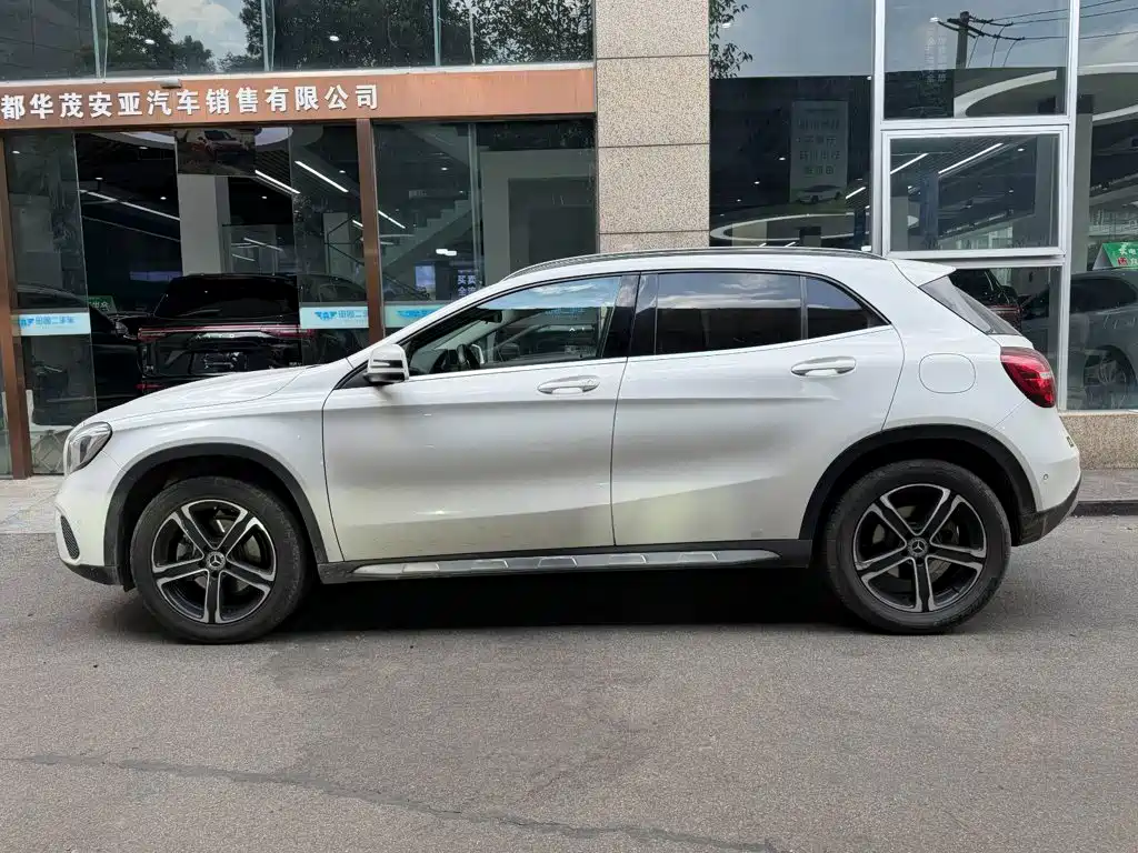 Mercedes-Benz GLA — фото 3