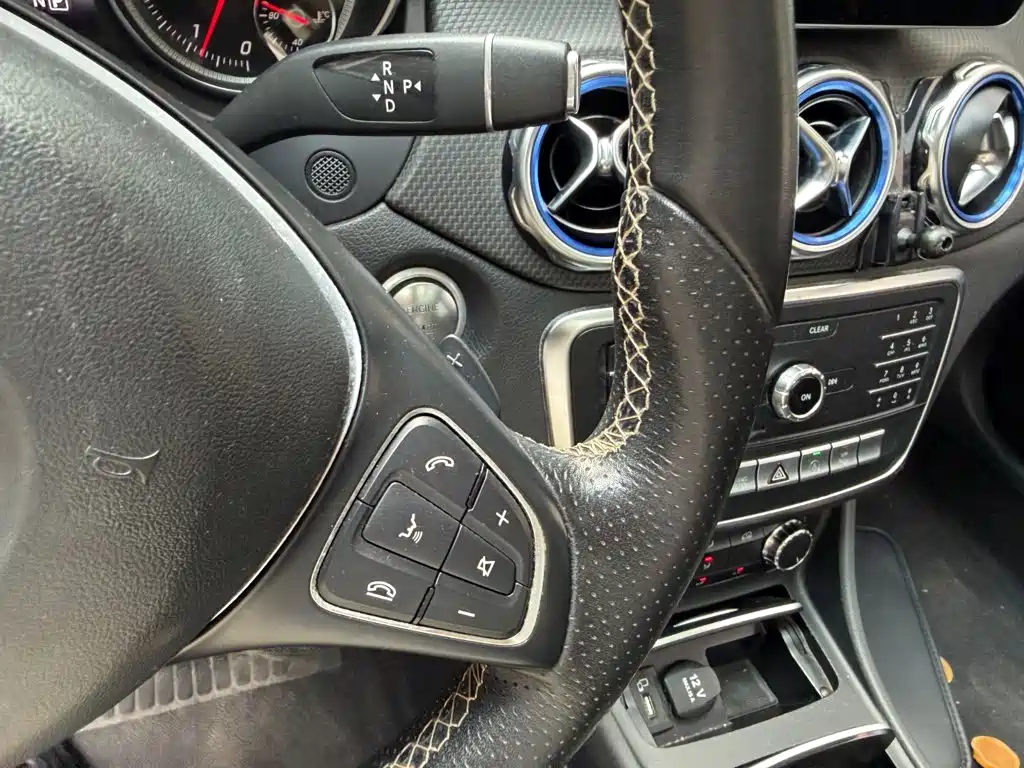 Mercedes-Benz GLA — фото 10