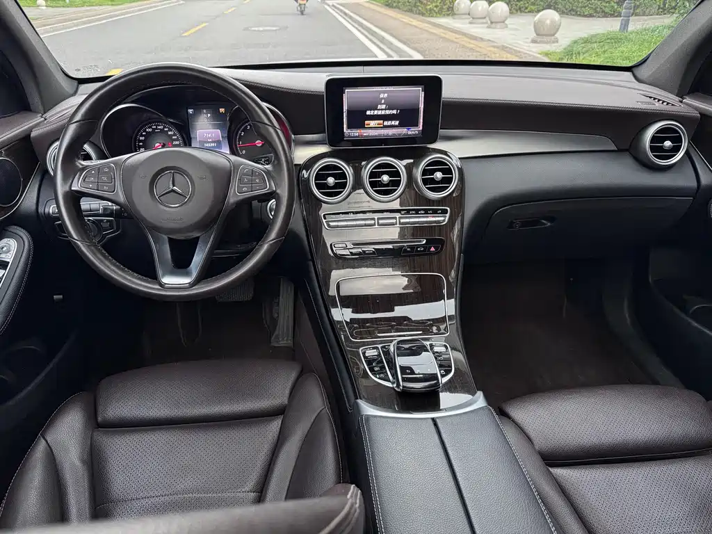 Mercedes-Benz GLC — фото 13