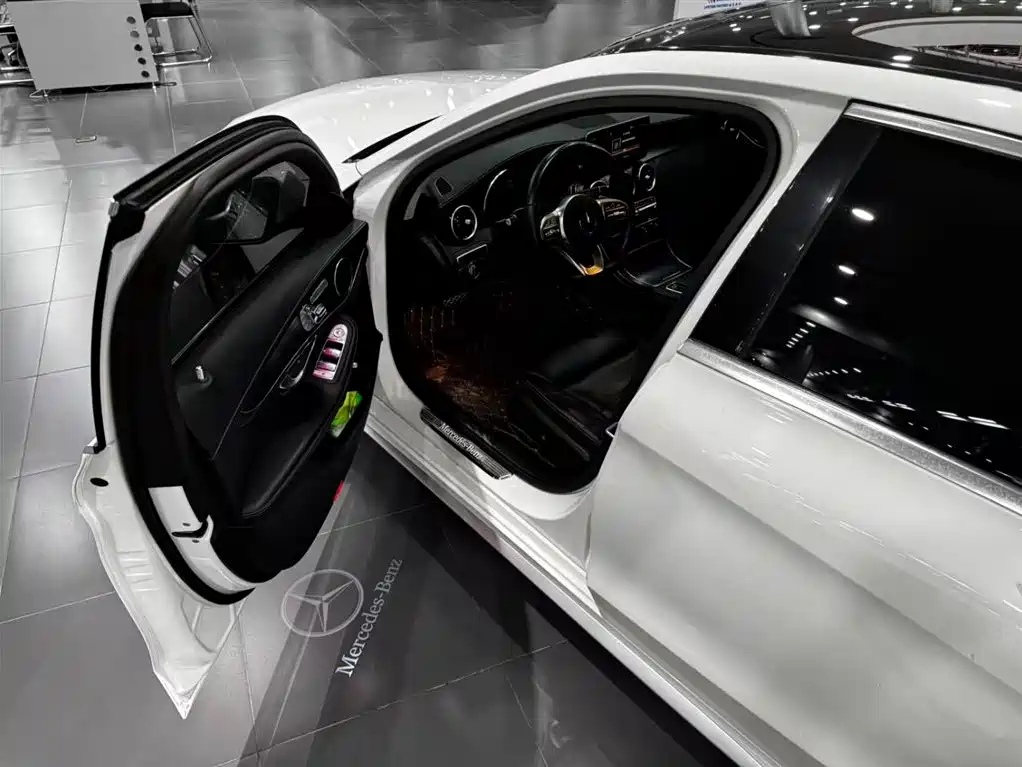 Mercedes-Benz C-Class — фото 13