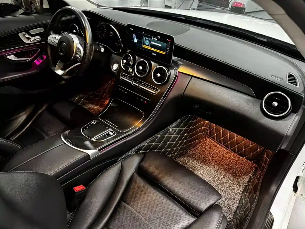 Mercedes-Benz C-Class — фото 20