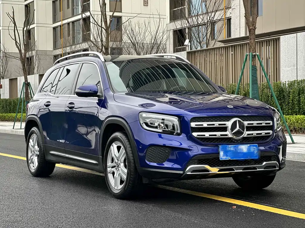 Mercedes-Benz GLB — фото 3