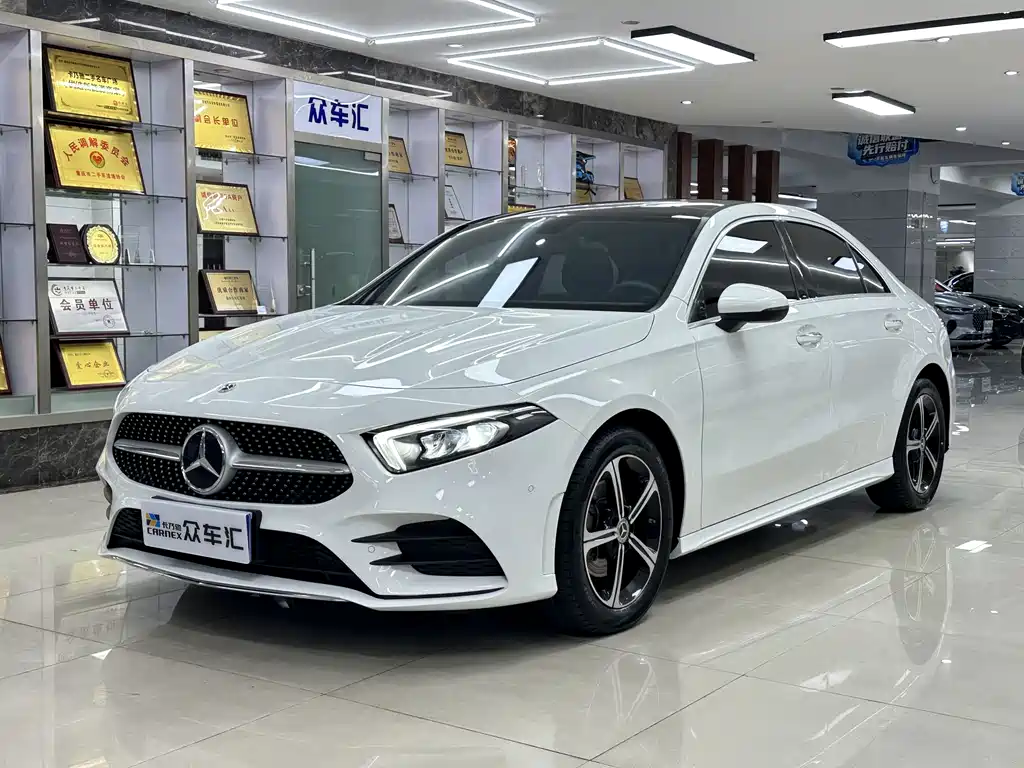 Mercedes-Benz A-Class — фото 1