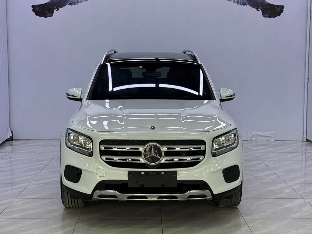 Mercedes-Benz GLB — фото 2