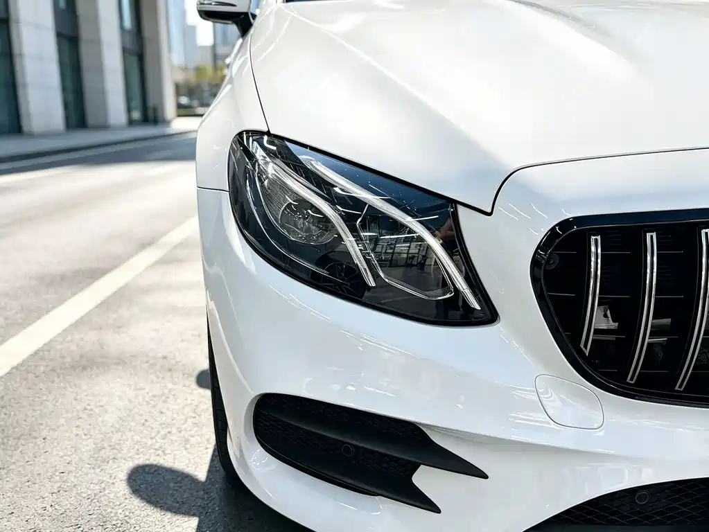 Mercedes-Benz E-Class (Import) — фото 16