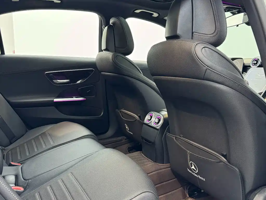 Mercedes-Benz C-Class — фото 16
