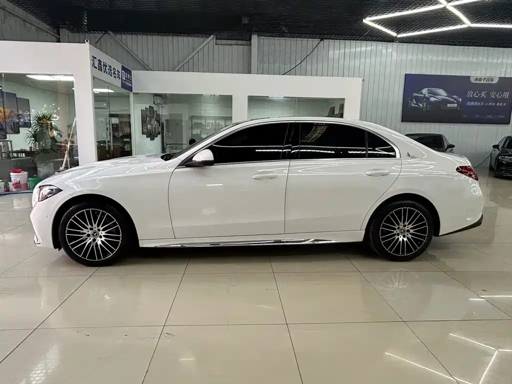 Mercedes-Benz C-Class — фото 14