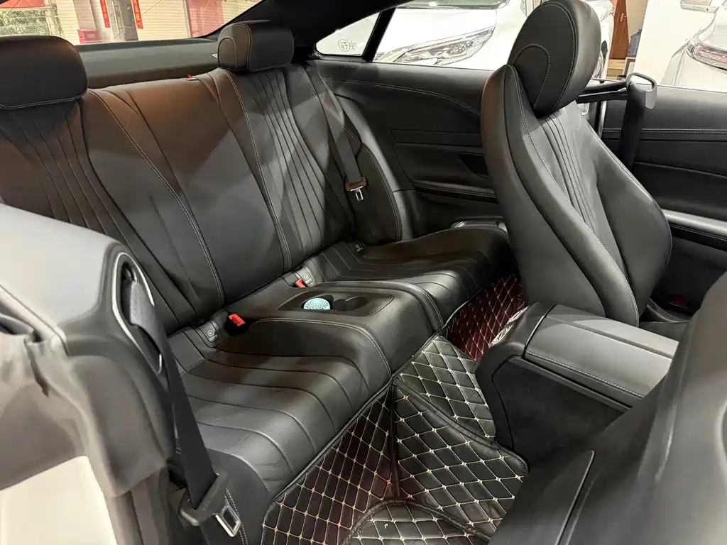 Mercedes-Benz E-Class (Import) — фото 14