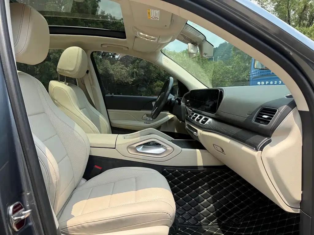 Mercedes-Benz GLE (Import) — фото 9