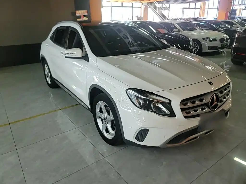 Mercedes-Benz GLA — фото 4