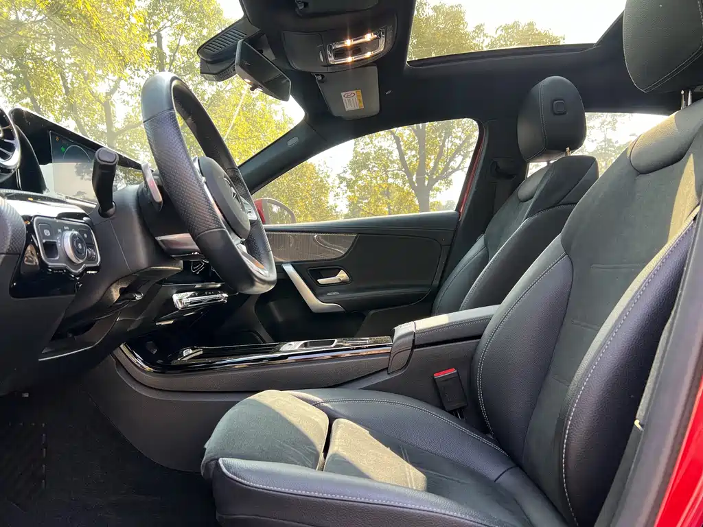 Mercedes-Benz A-Class — фото 10