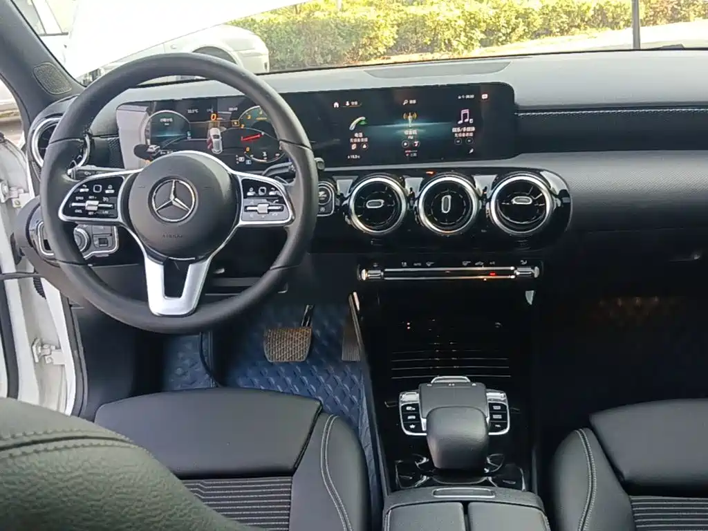 Mercedes-Benz A-Class (Import) — фото 10