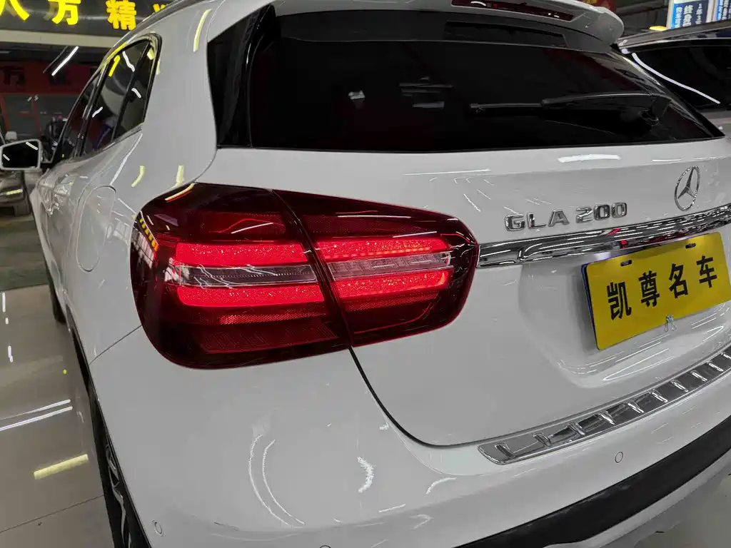 Mercedes-Benz GLA — фото 11