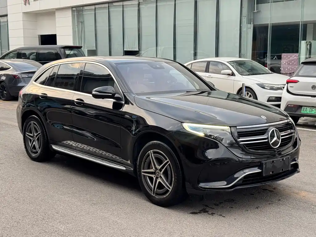 Mercedes-Benz EQC — фото 3