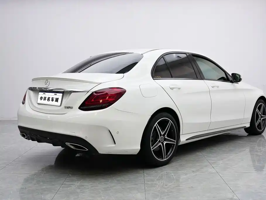 Mercedes-Benz C-Class — фото 18