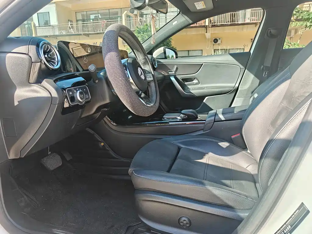 Mercedes-Benz A-Class — фото 14