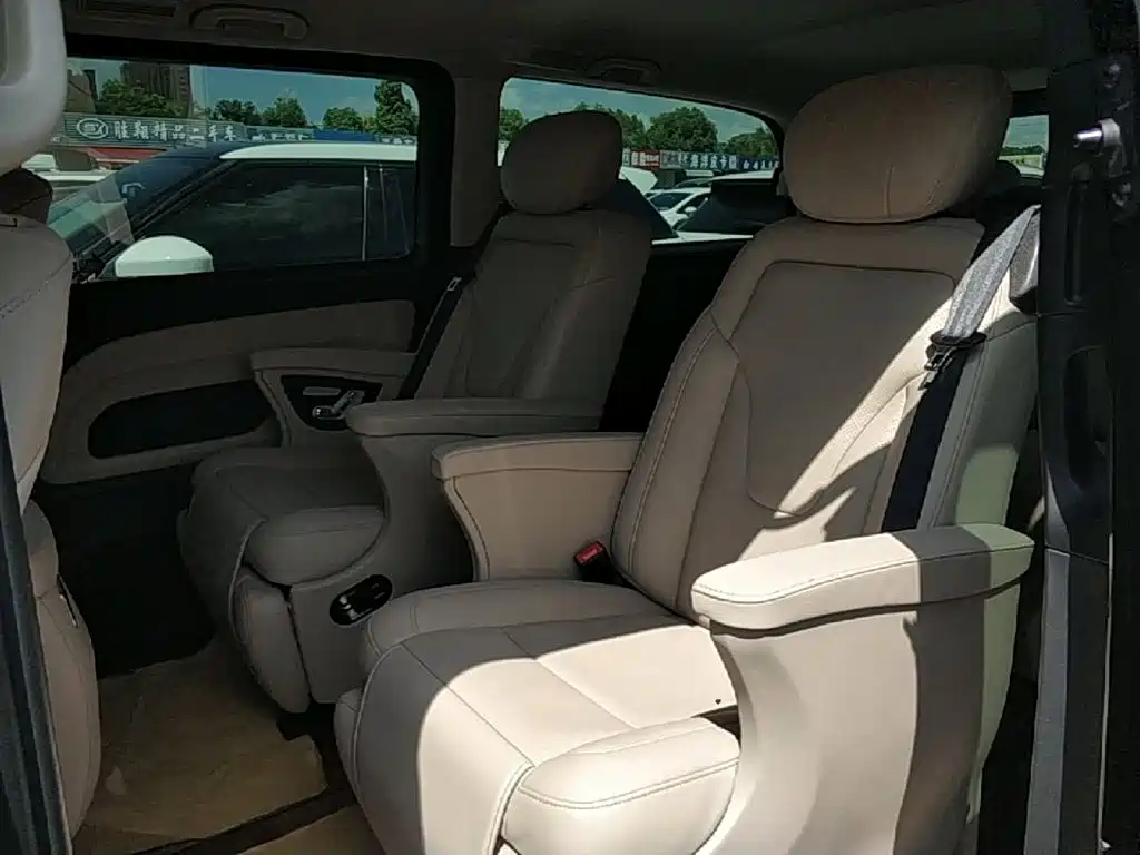 Mercedes-Benz Vito — фото 17