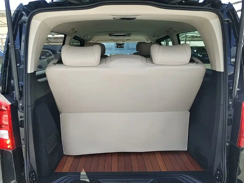 Mercedes-Benz Vito — фото 19