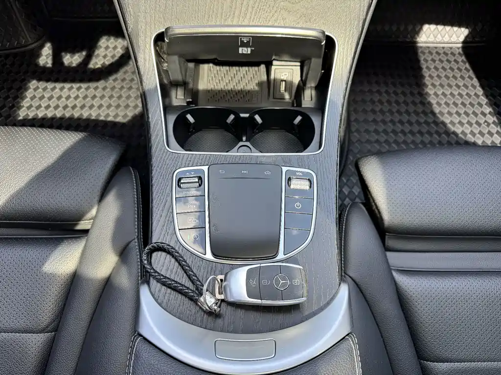 Mercedes-Benz C-Class — фото 15