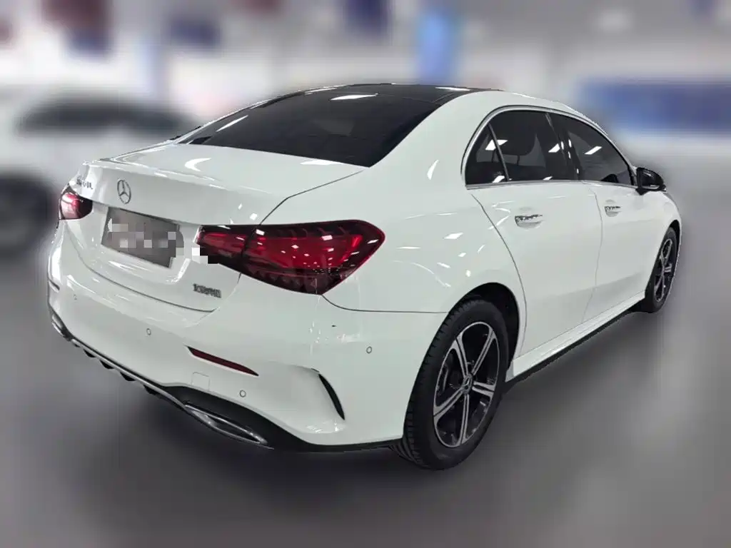 Mercedes-Benz A-Class — фото 10
