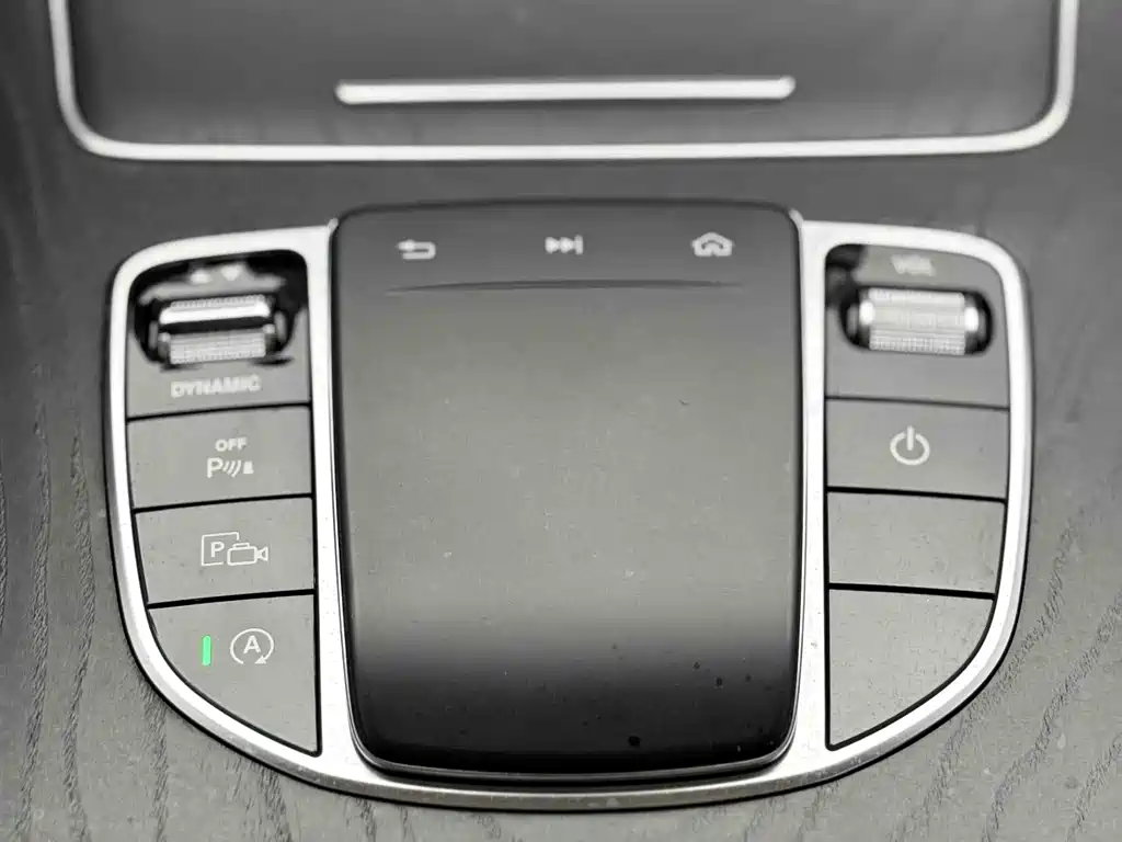 Mercedes-Benz C-Class — фото 10