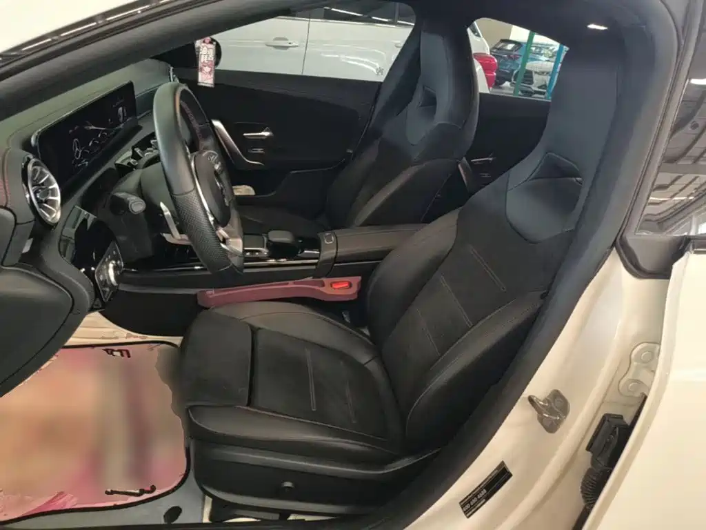 Mercedes-Benz CLA (Import) — фото 15