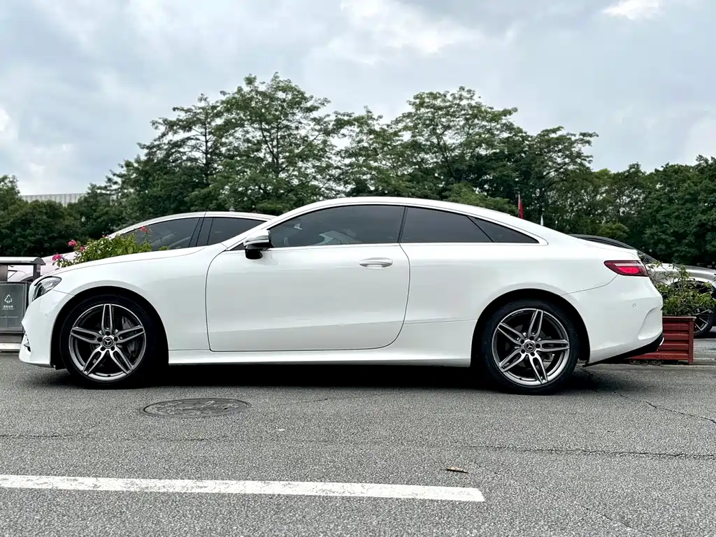 Mercedes-Benz E-Class (Import) — фото 4