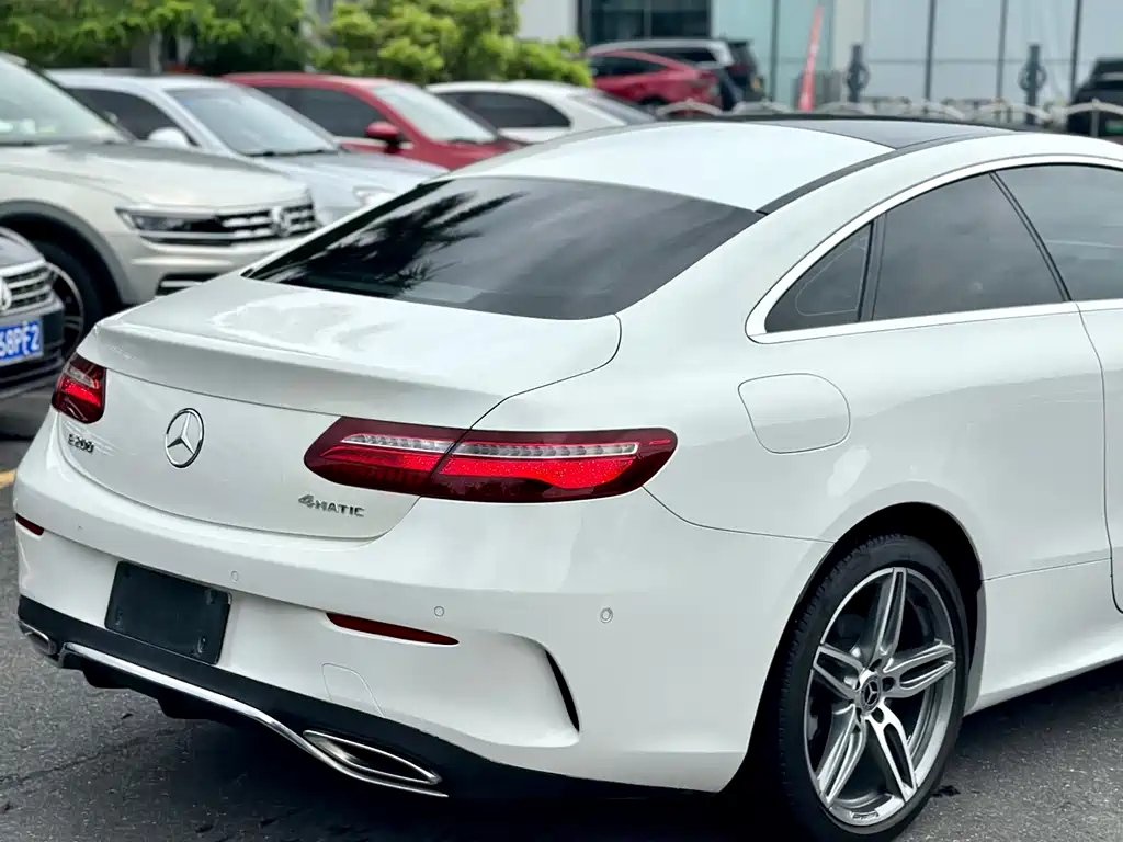Mercedes-Benz E-Class (Import) — фото 6